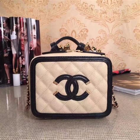 chanel lunch box|peach Chanel bag.